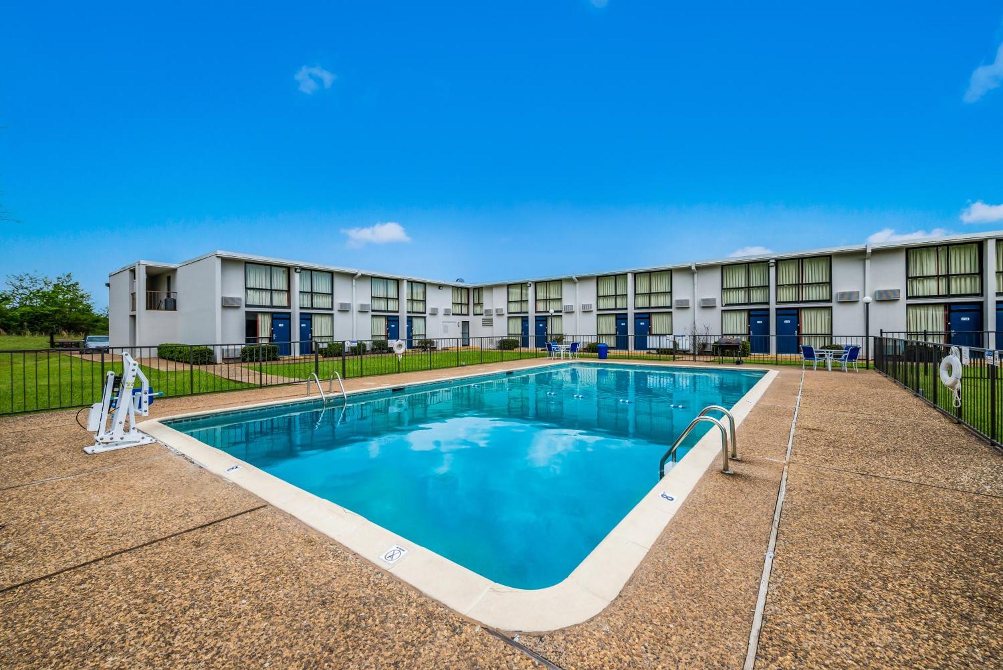 Motel 6-Henderson, Tx Exteriör bild